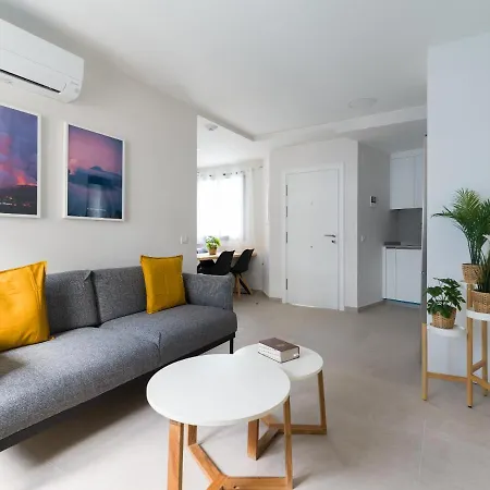 Atrium Building By Mycanaryhomes Las Palmas de Gran Canárias