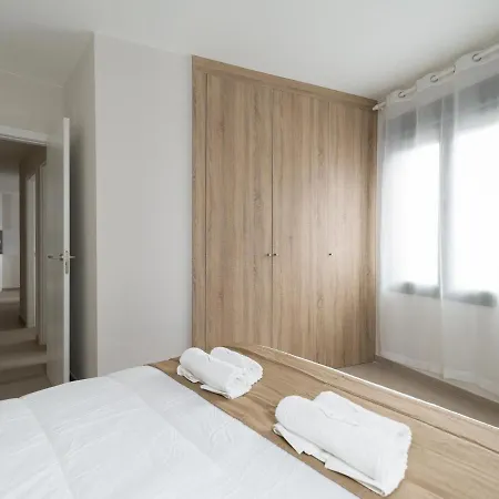 Atrium Building By Mycanaryhomes